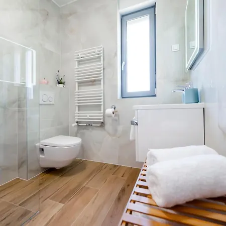 Mauro Appartement *