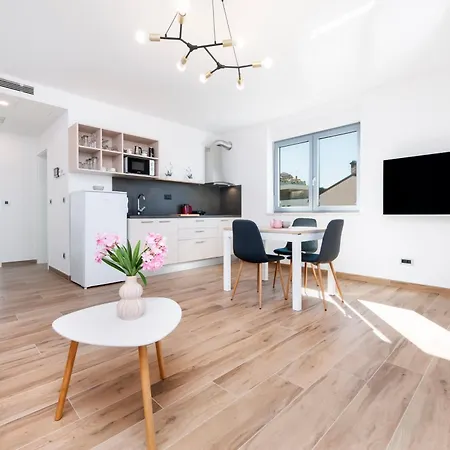 Mauro Apartment